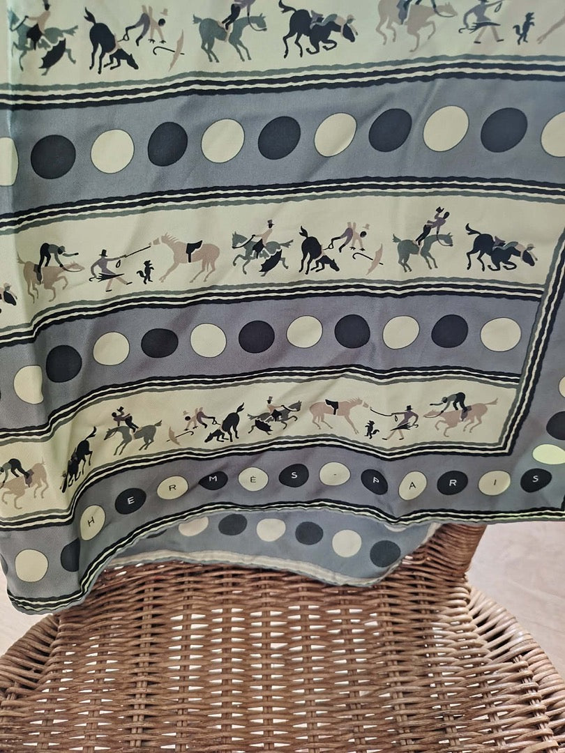 Carré Hermès - 70 x 70 cm - Vert - État : Excellent