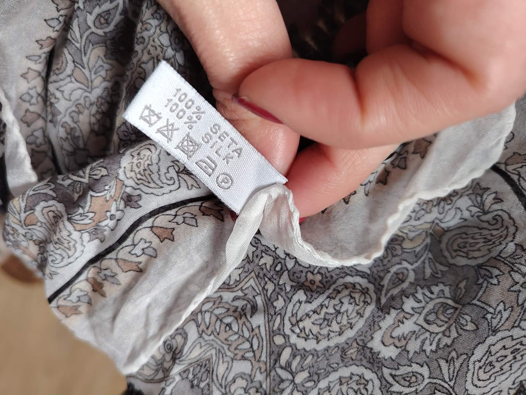 Foulard Laura Biagiotti - Taille unique - Gris - État : Excellent