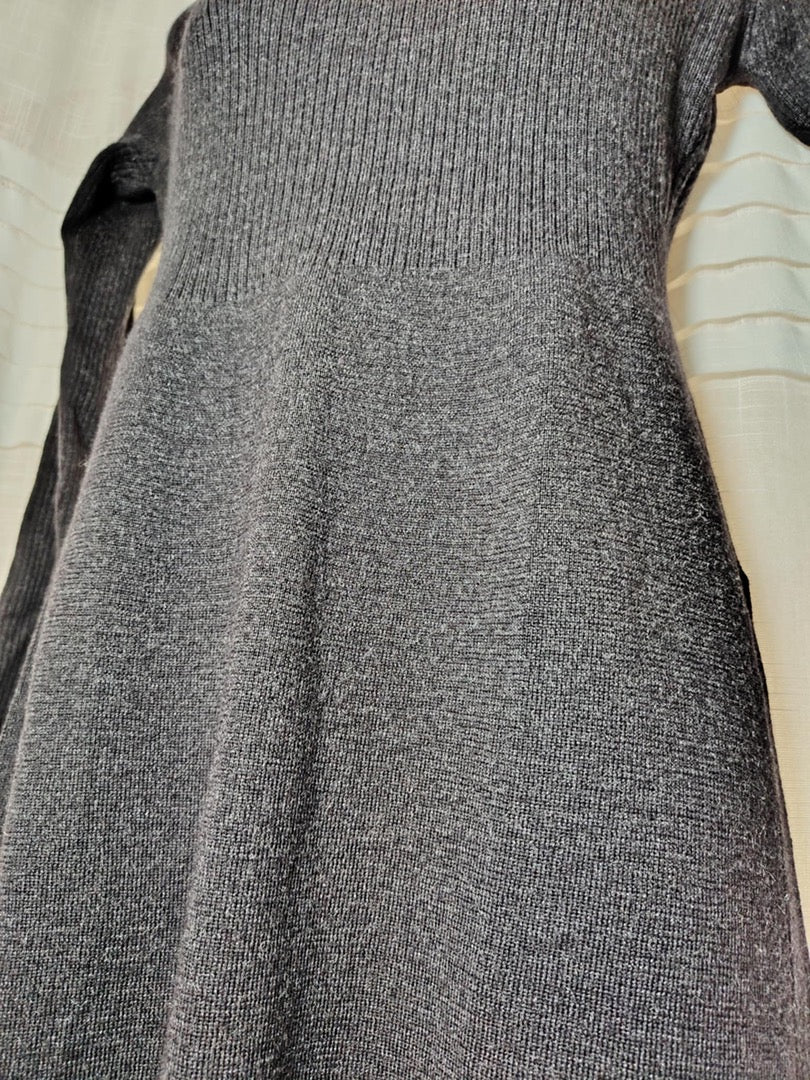 Robe en maille New Yorker - M - Gris foncé - État : Excellent