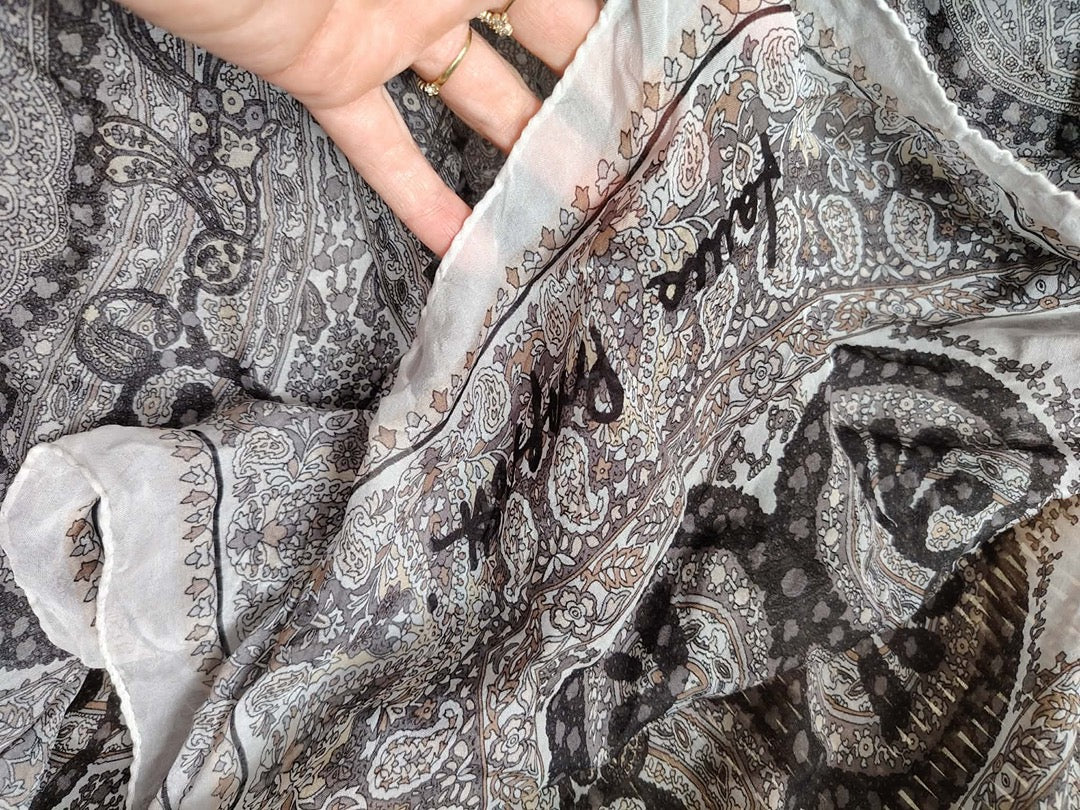 Foulard Laura Biagiotti - Taille unique - Gris - État : Excellent