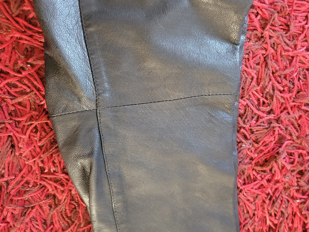 Pantalon en cuir Clothes - 38 - Noir - État : vintage